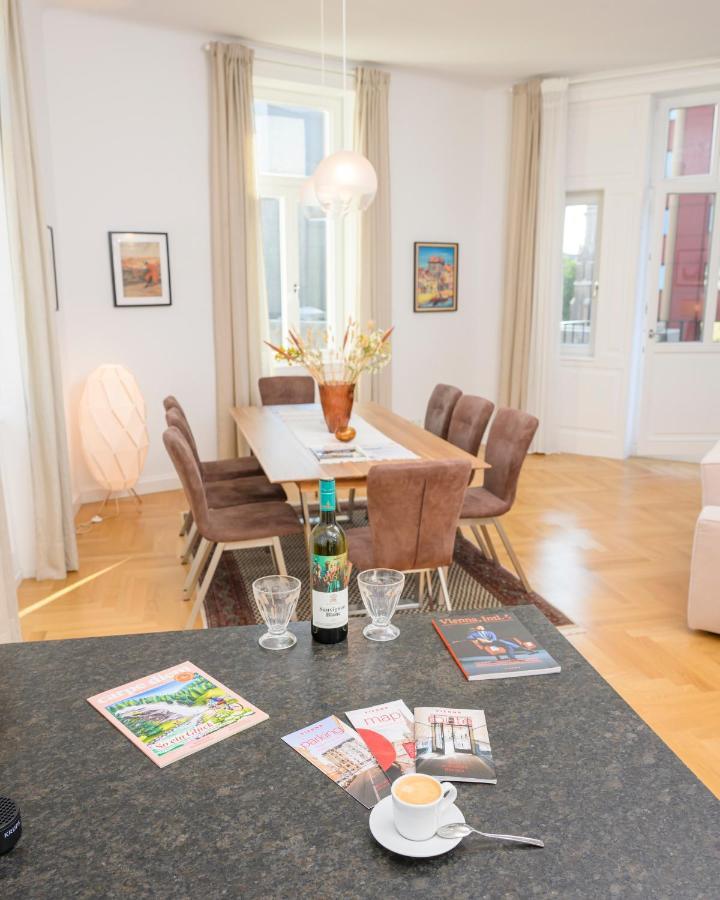Luxury Raimund Theatre Apartment Wien
