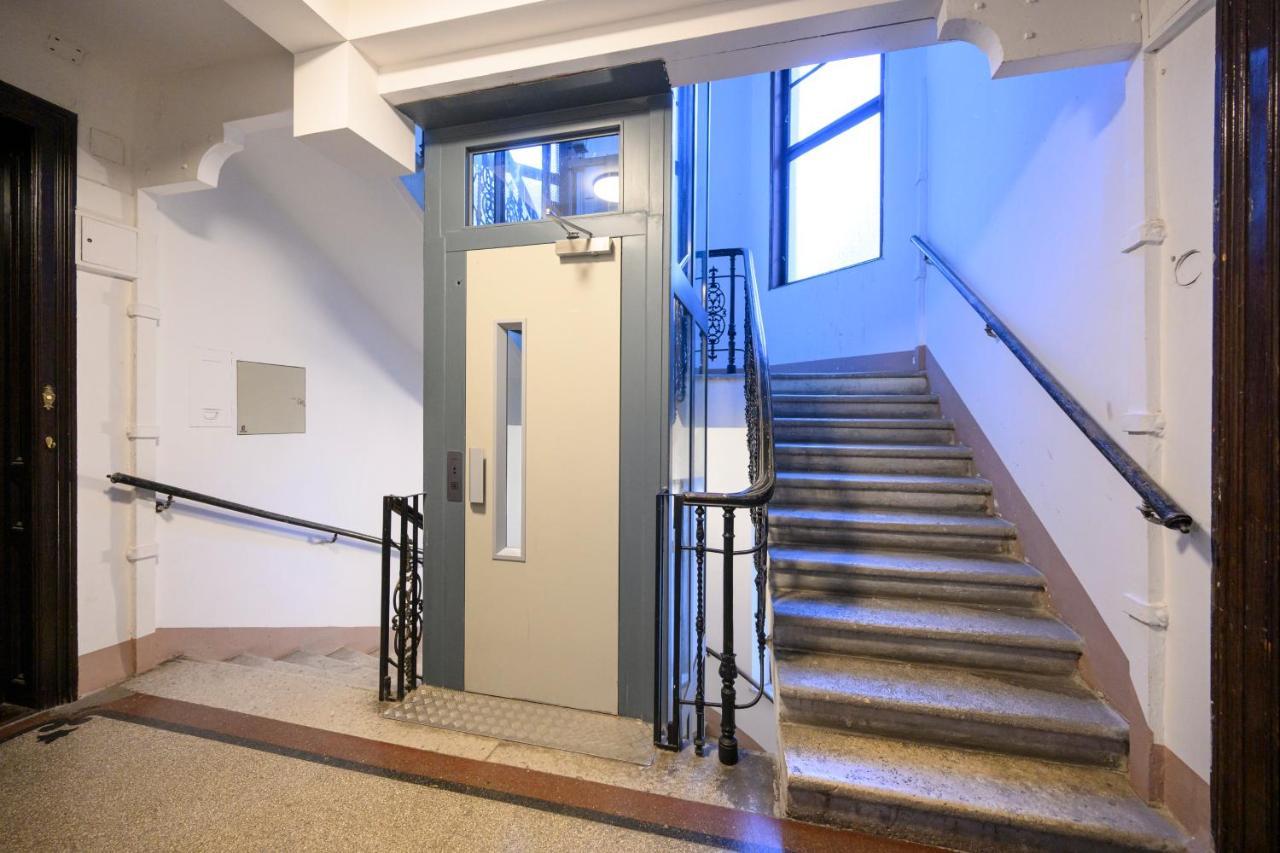 Apartment Luxury Raimund Theatre Wien